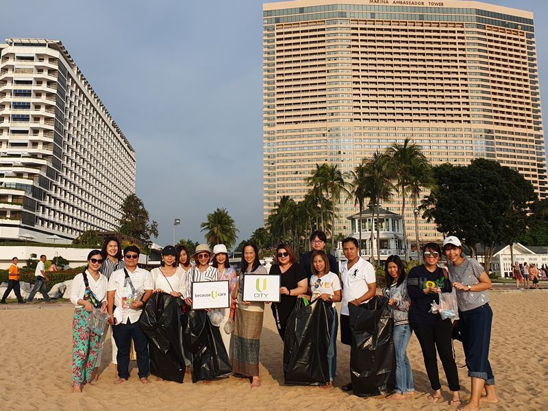 CSR Garbage Picking by Jomtien Beach at Chonburi